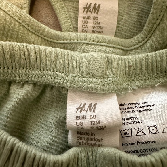 Assorted Baby Girl Clothes - Picture 4 of 8